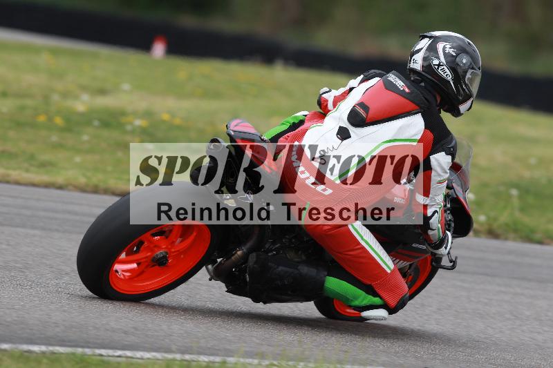 Archiv-2022/13 25.04.2022 Plüss Moto Sport ADR/Freies Fahren/9